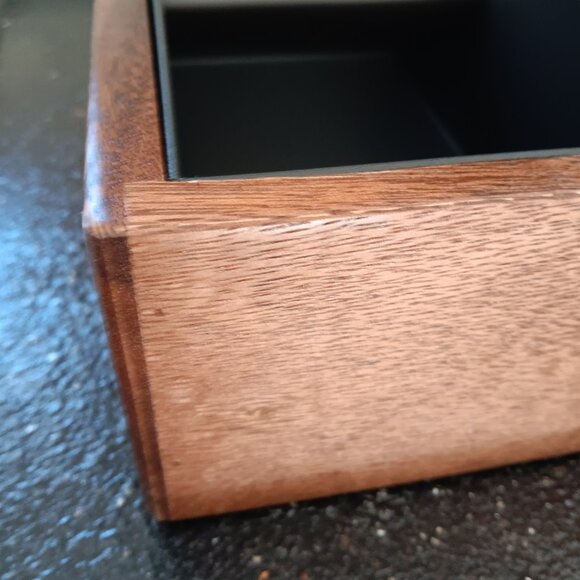 Walnut Knockbox and Tamping station for espresso - Picture 8 of 11